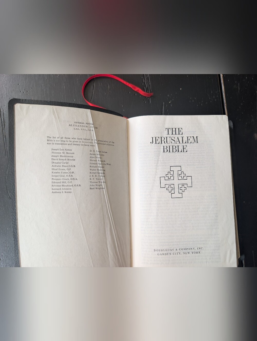 Rare Vintage First Edition of 1966 The Jerusalem Bible Signed by Anne Roche - Picture 9 of 15